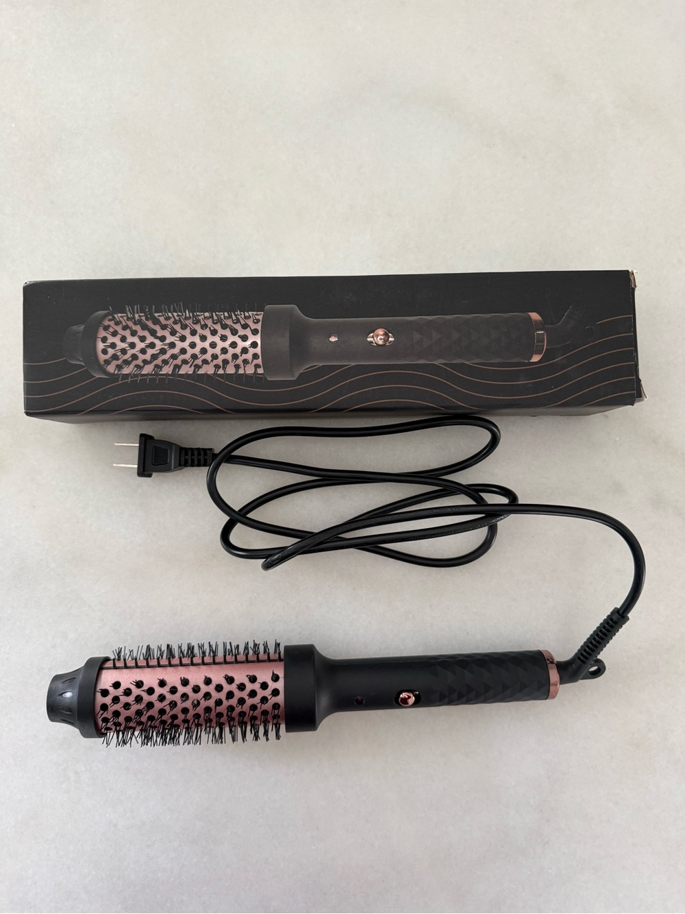Rotating Hot Air Brush – Blowout Styler – Volumizer – Like New